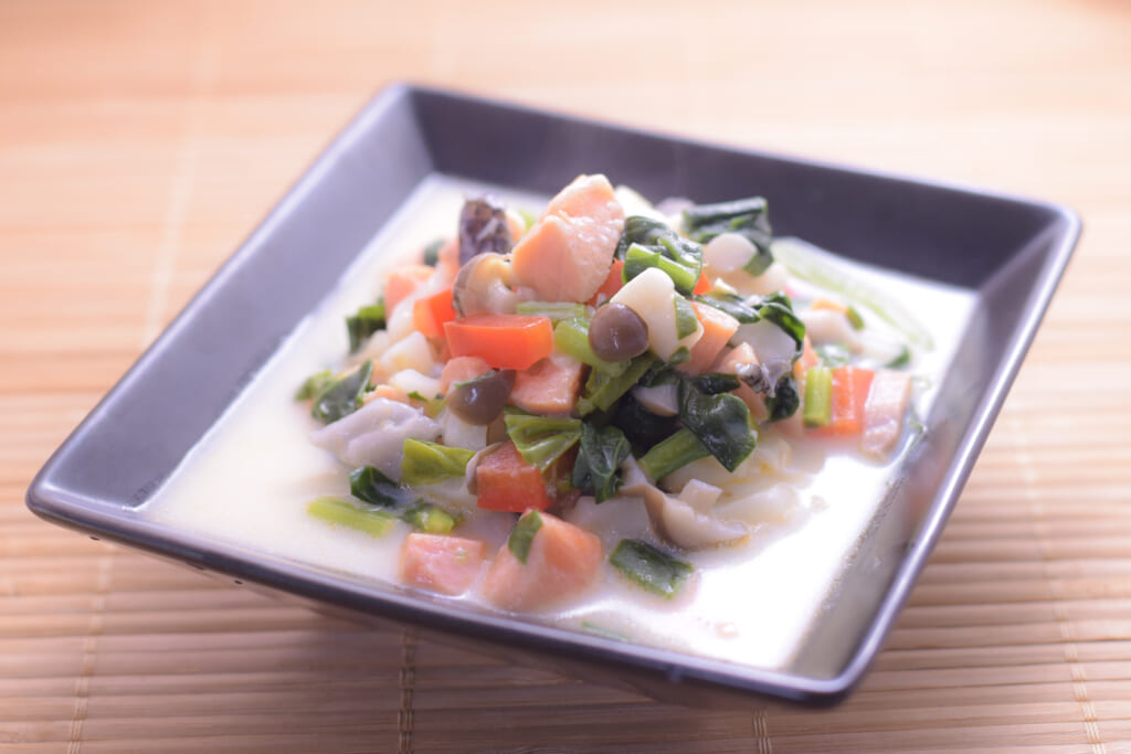 鉄分・ビタミンたっぷり!栄養満点の緑の葉野菜~ほうれん草~
